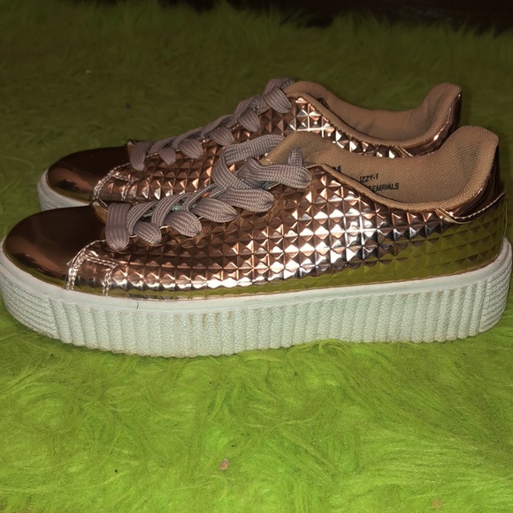 Cape Robbin Sneakers 👟 - Picture 2 of 7